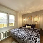 Διαμέρισμα 3 Pieces Avec Terrasse, Proche Commerces Et - Fr-1-245-170